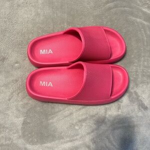 MIA Fuchsia Slide Sandals
